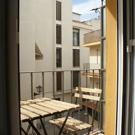 Levies Apartment *